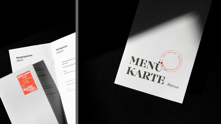 VISUELL Szenografie: BEST CARS 2023: Weiße Menü-Karte im Detail 
